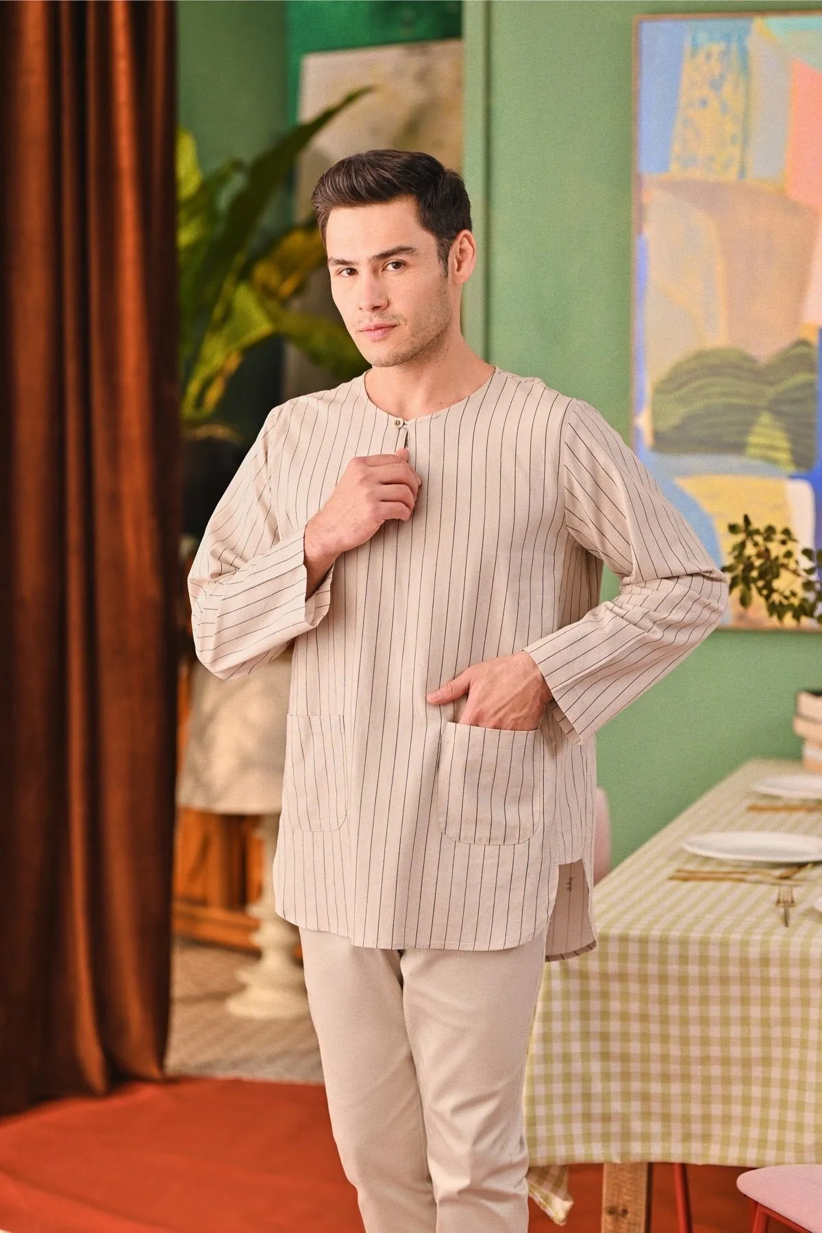 The Capai Men Kurta - Champagne Pinstripe