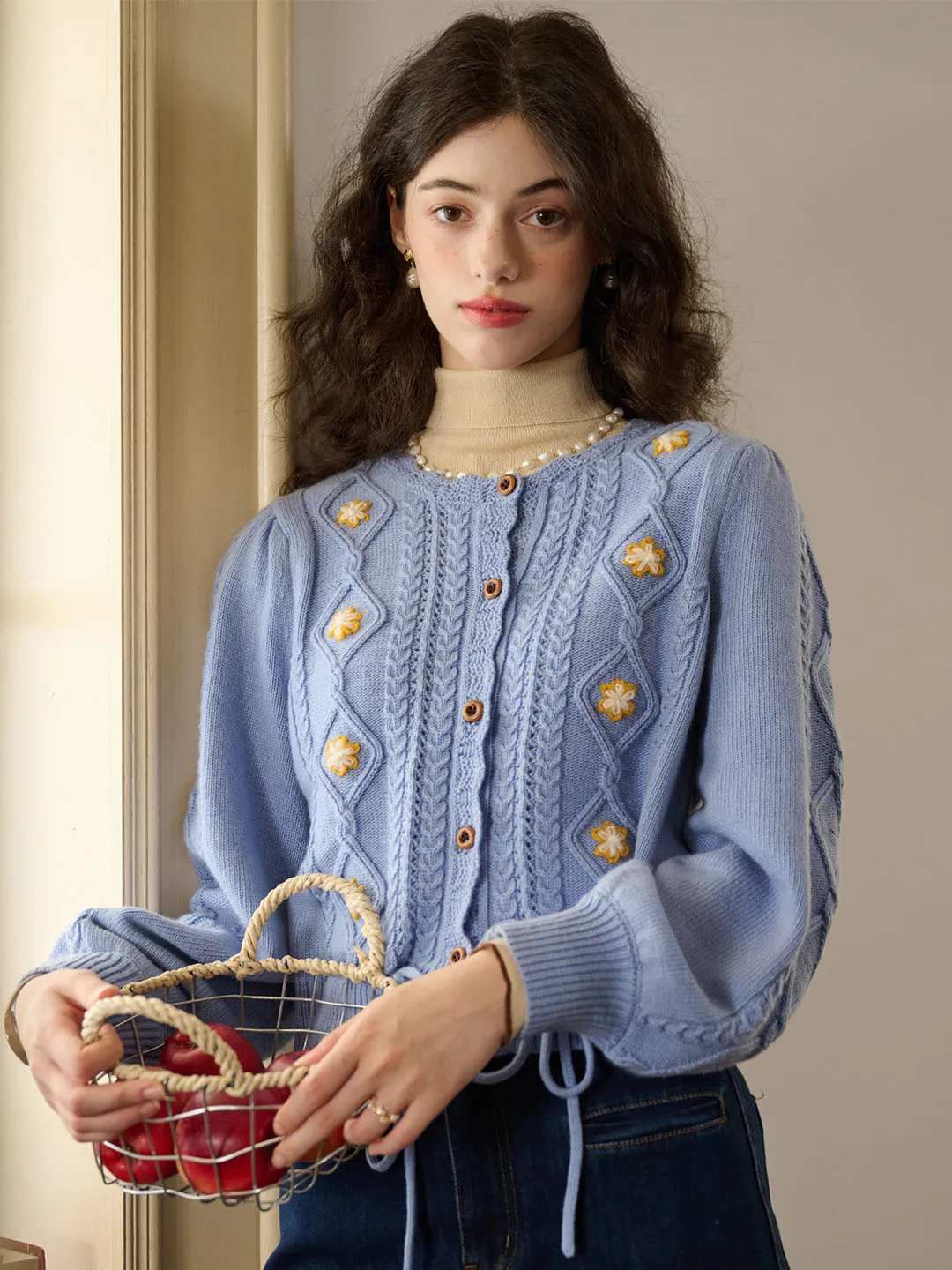 Willow Floral Embroidery Lantern Sleeve Knot Hem Knit Cardigan-Light Blue